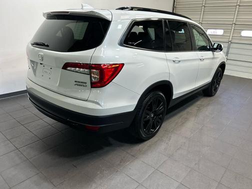 Platinum White Pearl 2021 Honda Pilot AWD Special Edition