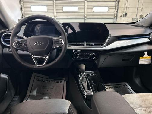 Sterling Gray Metallic 2026 Chevrolet Trax LT