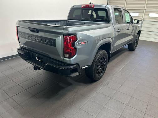 Sterling Gray Metallic 2026 Chevrolet Colorado WT