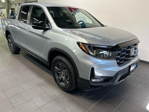 Solar Silver Metallic 2026 Honda Ridgeline TrailSport