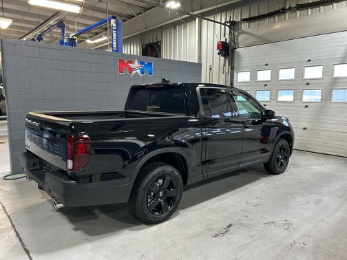 Crystal Black Pearl 2026 Honda Ridgeline Black