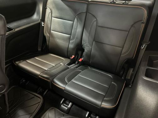 2021 GMC Acadia AWD AT4