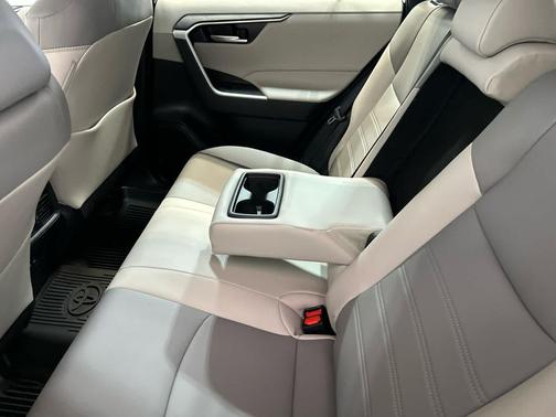 Blueprint 2025 Toyota RAV4 XLE Premium
