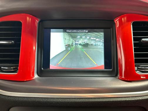 Go Mango 2021 Dodge Charger SXT