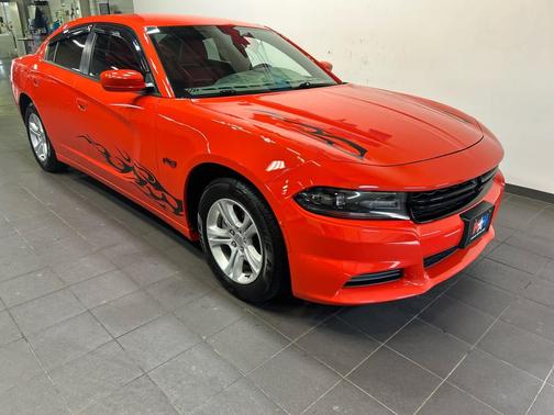 Go Mango 2021 Dodge Charger SXT