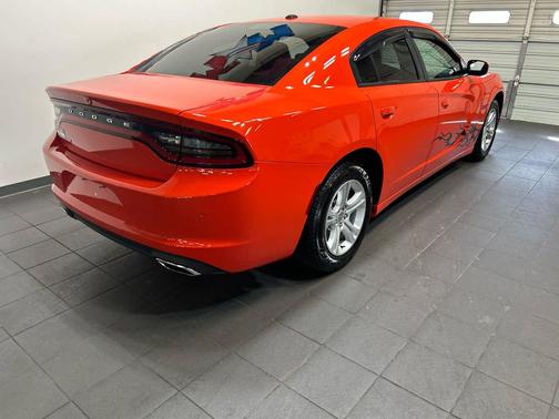 Go Mango 2021 Dodge Charger SXT