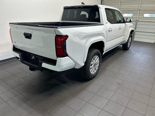 Ice Cap 2026 Toyota Tacoma SR5