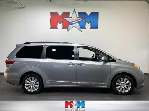 2017 Toyota Sienna XLE