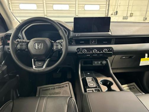 Platinum White Pearl 2026 Honda Pilot Elite