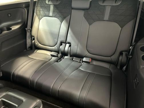 Platinum White Pearl 2026 Honda Pilot Elite