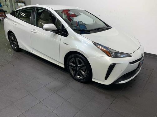 2020 Toyota Prius XLE