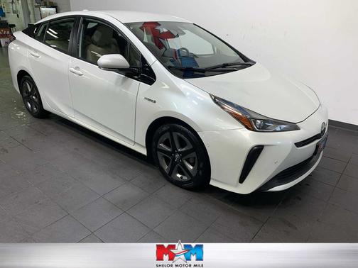 2020 Toyota Prius XLE