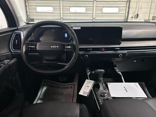 Wolf Gray 2026 Kia Sorento SX