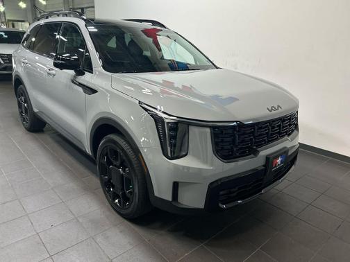 Wolf Gray 2026 Kia Sorento SX