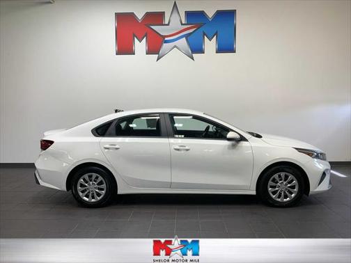 2023 Kia Forte LX