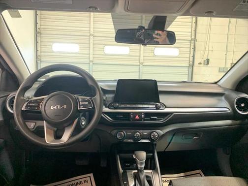 2023 Kia Forte LX