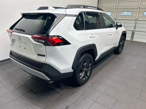 Ice Cap 2024 Toyota RAV4 Adventure