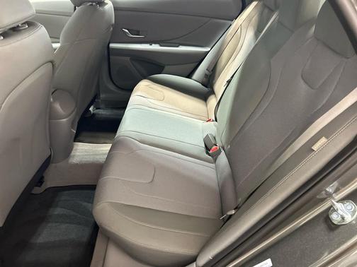 Amazon Gray 2026 Hyundai ELANTRA SE