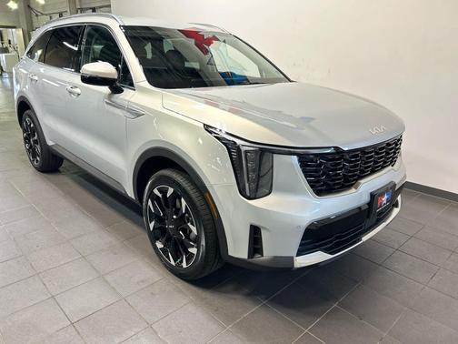 Ivory Silver 2026 Kia Sorento EX