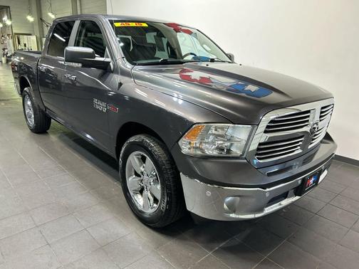 Granite Crystal Metallic Clearcoat 2016 RAM 1500 Big Horn
