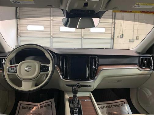 2019 Volvo S60 T6 Momentum