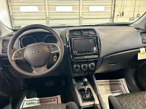 Labrador Black Pearl 2026 Mitsubishi Outlander Sport 2.0 ES