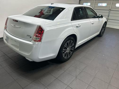 Bright White Clearcoat 2013 Chrysler 300 S
