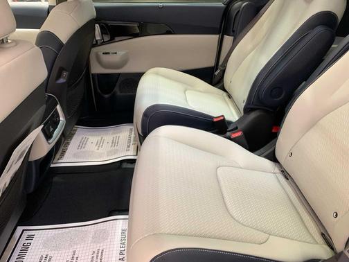 2026 Kia Carnival Hybrid SX Prestige