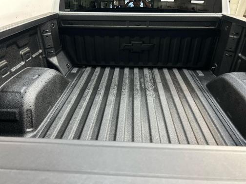 Summit White 2026 Chevrolet Silverado 1500 RST