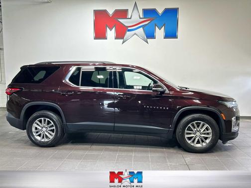 Black Cherry Metallic 2023 Chevrolet Traverse LT Cloth