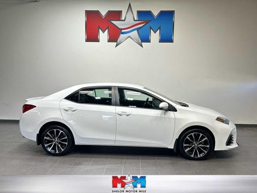 Super White 2019 Toyota Corolla SE