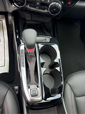Mosaic Black Metallic 2026 Chevrolet Trax FWD 2RS