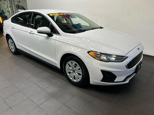 OXFORD WHITE 2020 Ford Fusion S