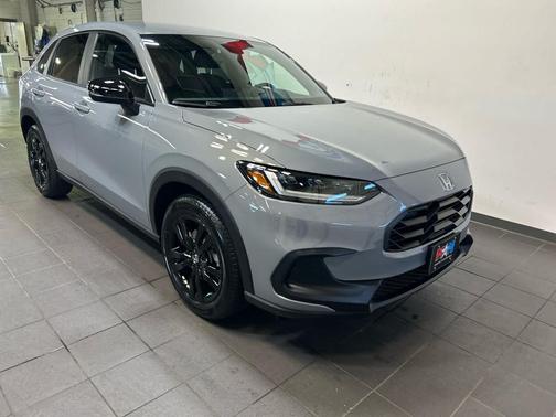 Urban Gray Pearl 2026 Honda HR-V AWD Sport