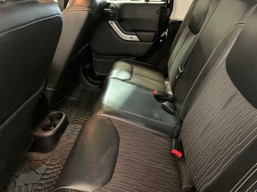 2013 Jeep Wrangler Unlimited Freedom Edition