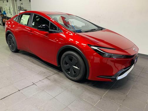 2026 Toyota Prius Plug-In Hybrid SE