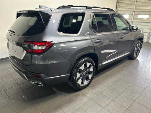 GRAY 2026 Honda Pilot Elite