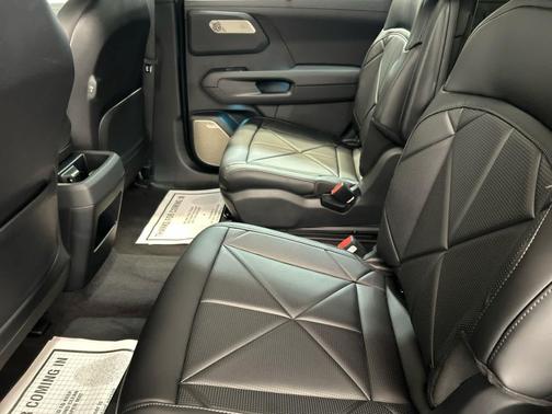 Ivory Silver 2027 Kia Telluride Hybrid SX