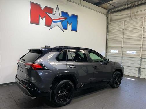 2019 Toyota RAV4 Hybrid SE
