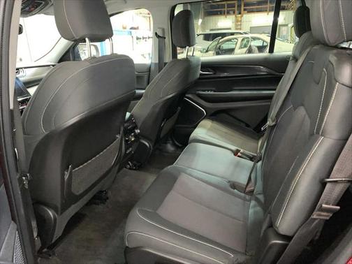 2021 Jeep Grand Cherokee L Laredo