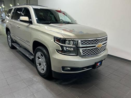 Champagne Silver Metallic 2017 Chevrolet Tahoe LT