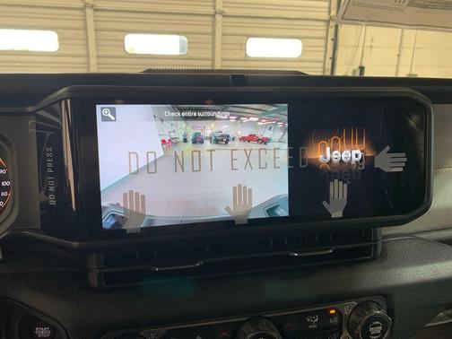 2025 Jeep Gladiator Sport S