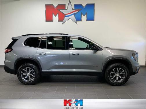 2024 GMC Acadia AWD AT4