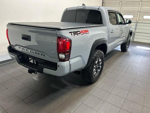 Cement 2019 Toyota Tacoma TRD Off Road