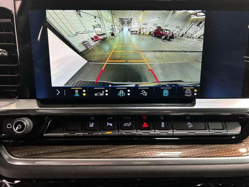 Summit White 2026 Chevrolet Silverado 2500 LT