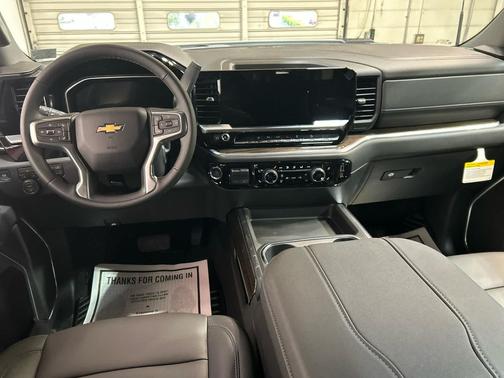 Summit White 2026 Chevrolet Silverado 2500 LT