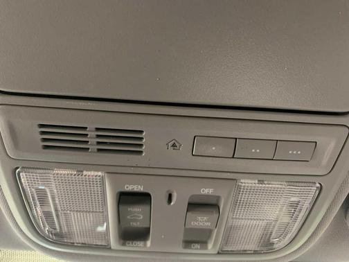 Lunar Silver Metallic 2018 Honda CR-V Touring