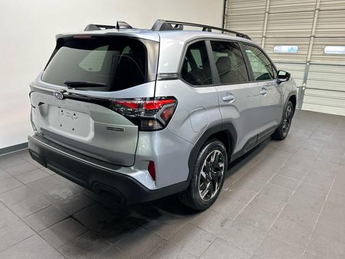 ICE SILVER 2026 Subaru Forester Hybrid Limited