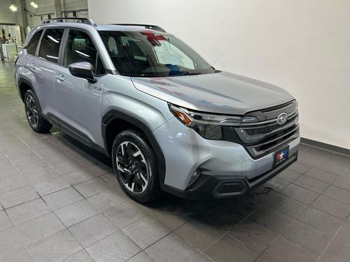 ICE SILVER 2026 Subaru Forester Hybrid Limited