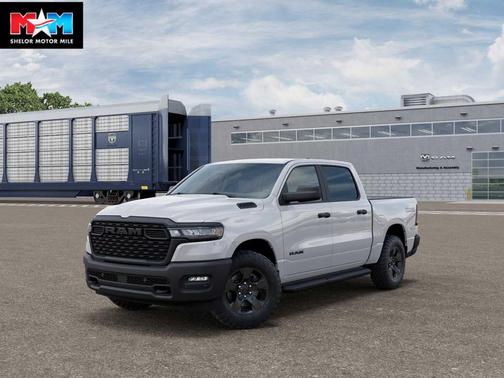 Bright White Clearcoat 2026 RAM 1500 Warlock Crew Cab 4x4 5'7' Box